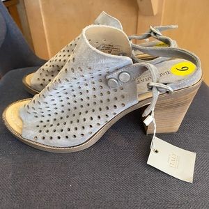 Brand new beige sandals